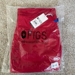 Figs mp high waisted Zamora joggers in winning red.